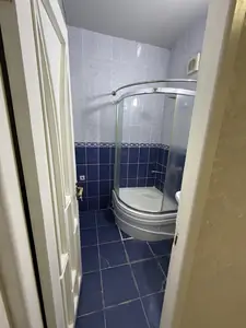 Продается 2-комнатная квартира − 48 м²