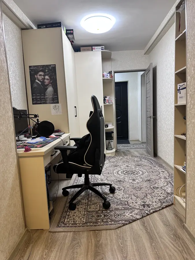 Продается 2-комнатная квартира − 46 м²