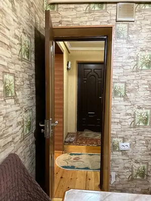 Продается 1-комнатная квартира − 27 м²