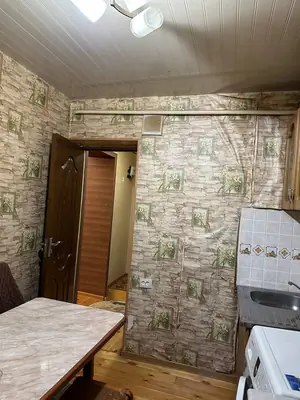 Продается 1-комнатная квартира − 27 м²