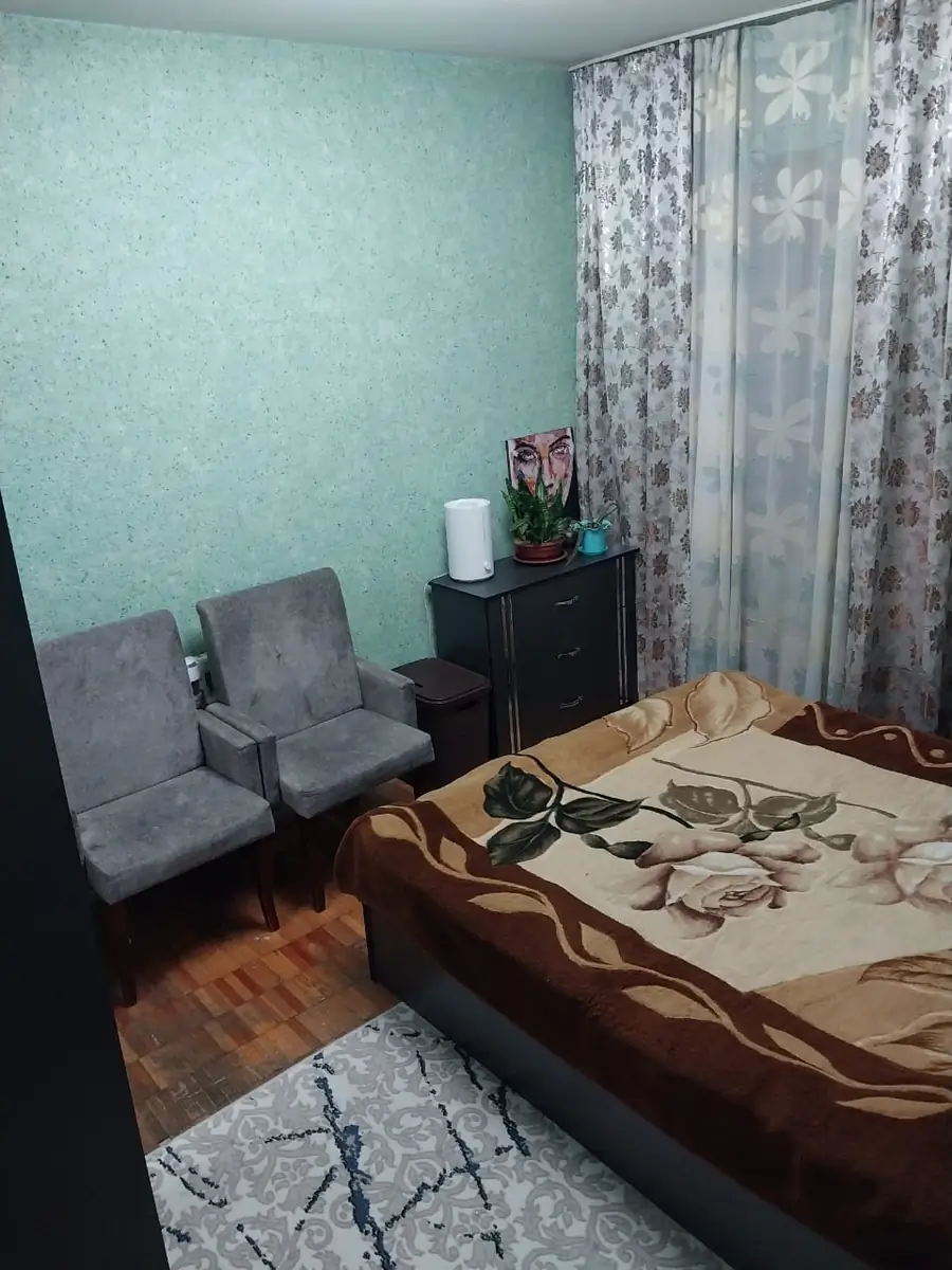 3 xonali kvartira sotiladi − 96.2 m²