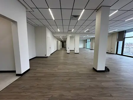 Ofis − 756 m², 7/8 qavat