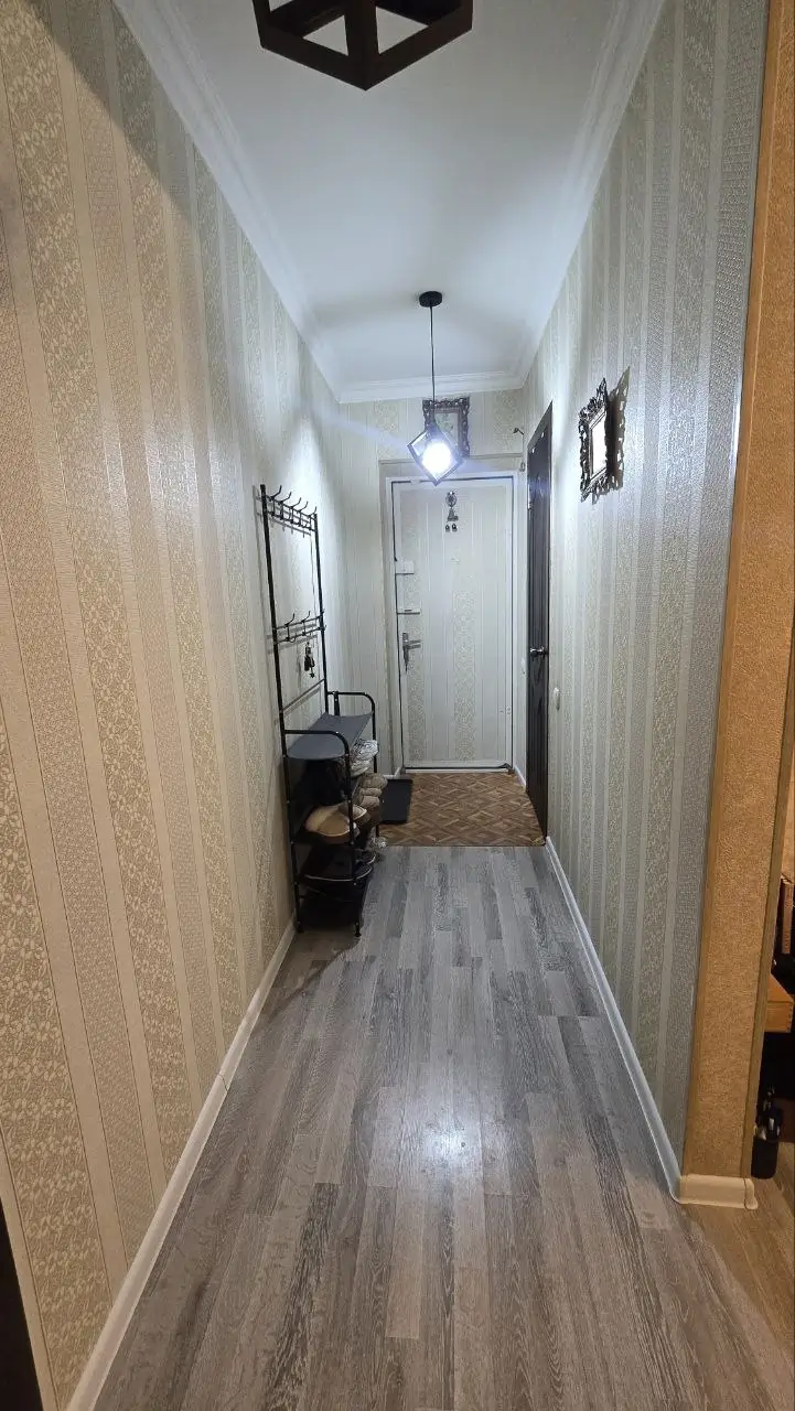 2 xonali kvartira sotiladi − 53 m²