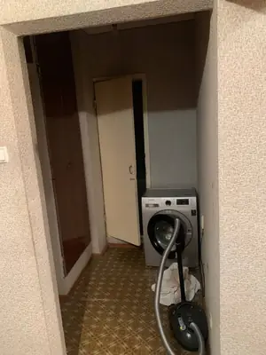 Продается 4-комнатная квартира − 93 м²