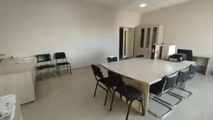Ijaraga ofis − 248 m²