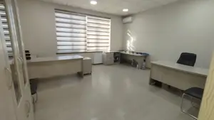Ijaraga ofis − 248 m²