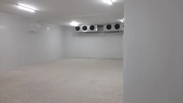 Склад − 800 м², 1/3 этаж