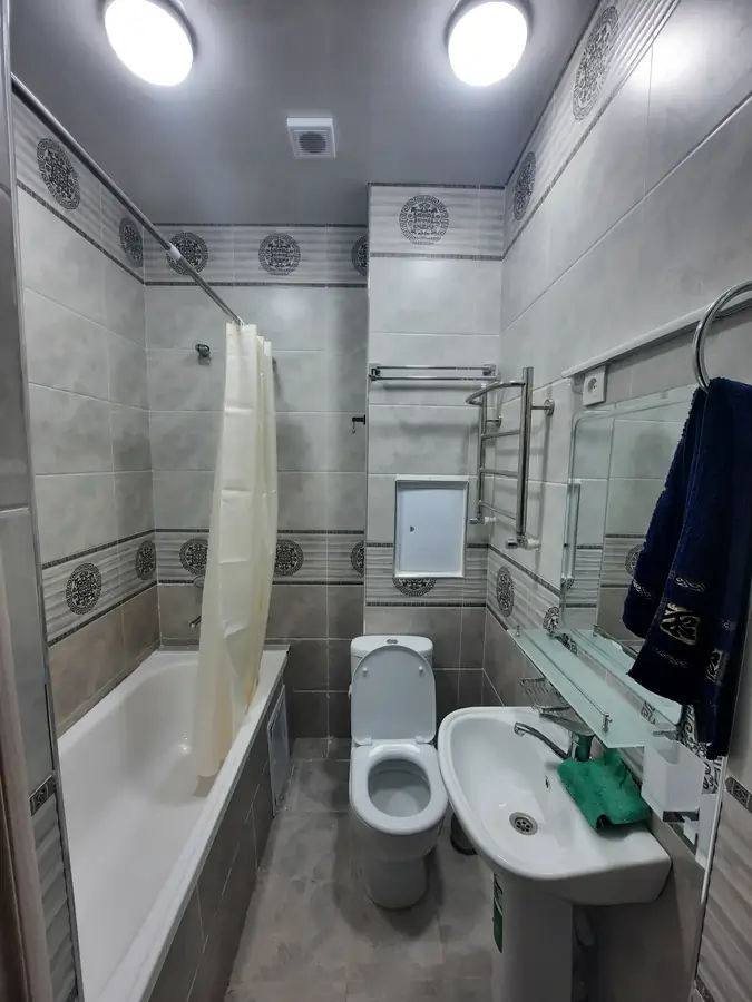 2 xonali kvartira sotiladi − 42.3 m²