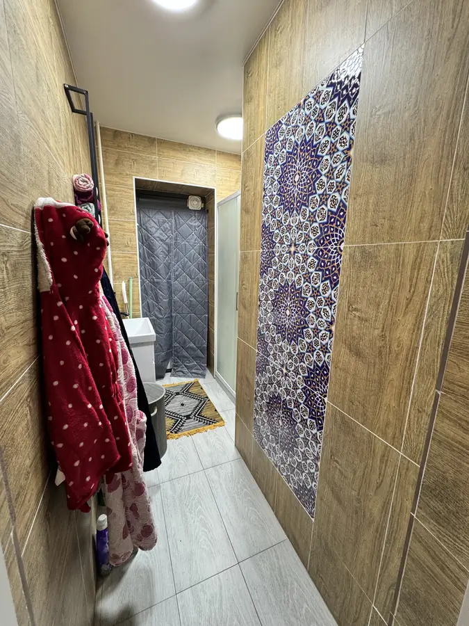 3 xonali kvartira sotiladi − 70 m²