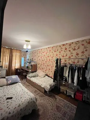 Продается 3-комнатная квартира − 78 м²