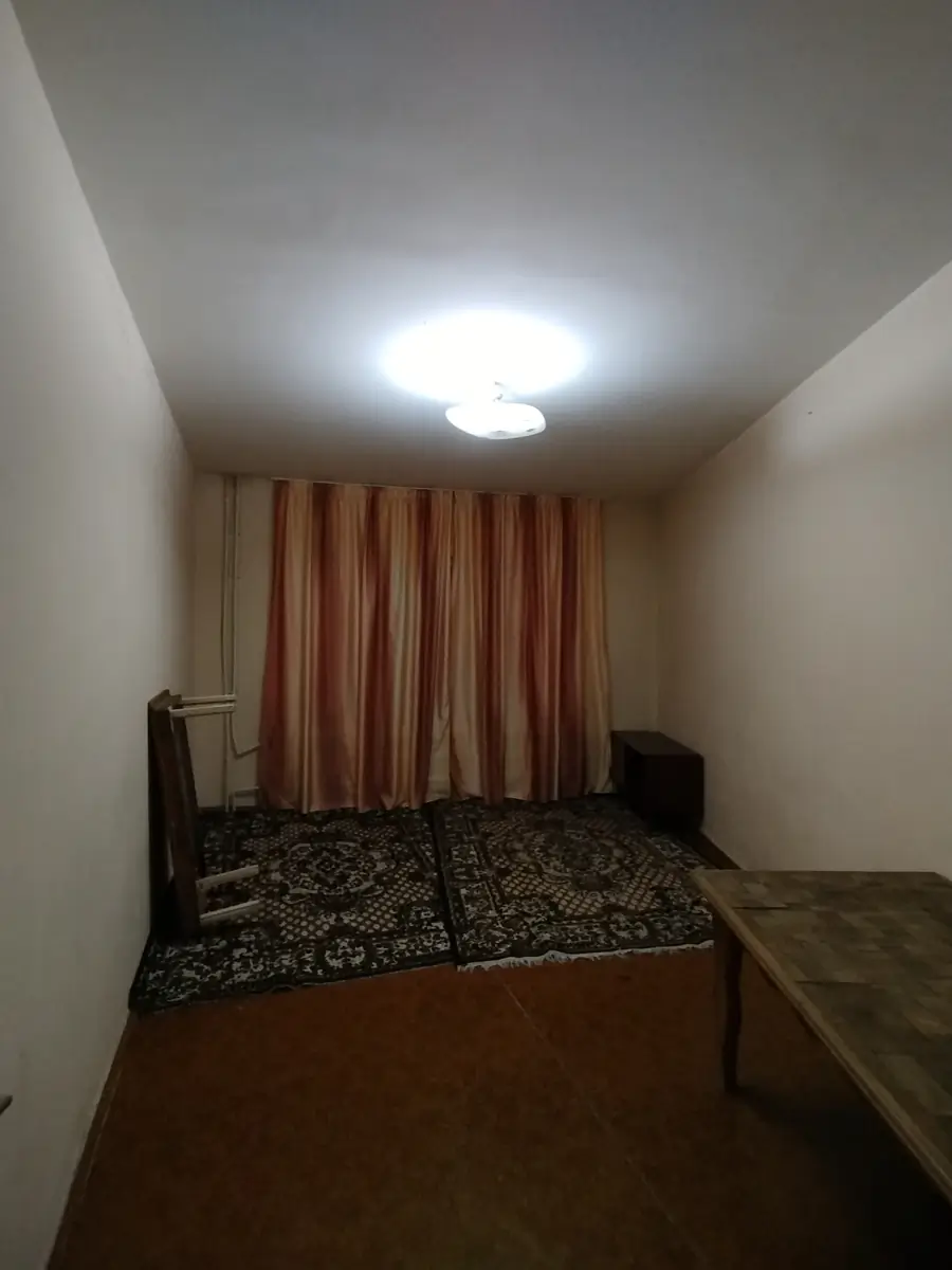 Более 5-комнатная квартира − 0.1 м², 4/5 этаж