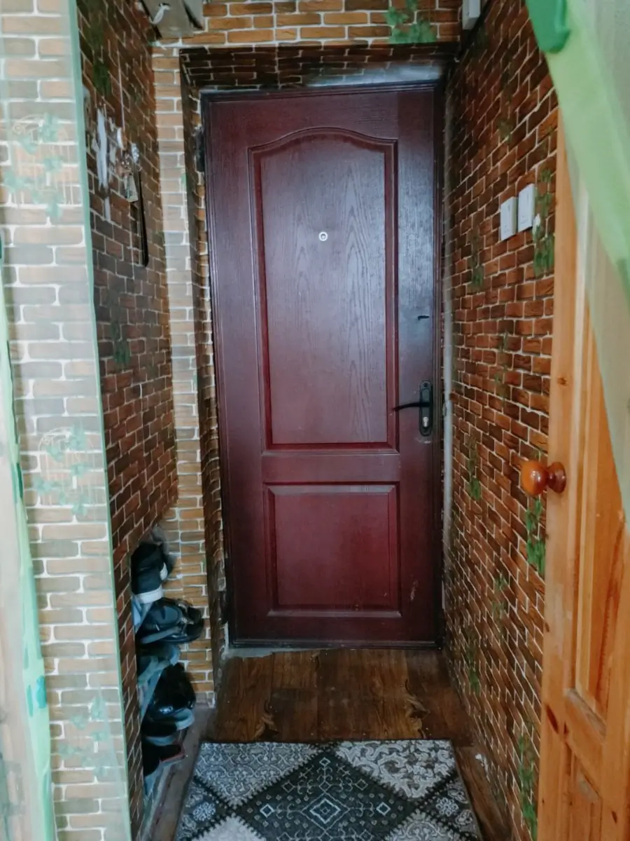 1 xonali kvartira sotiladi − 29 m²