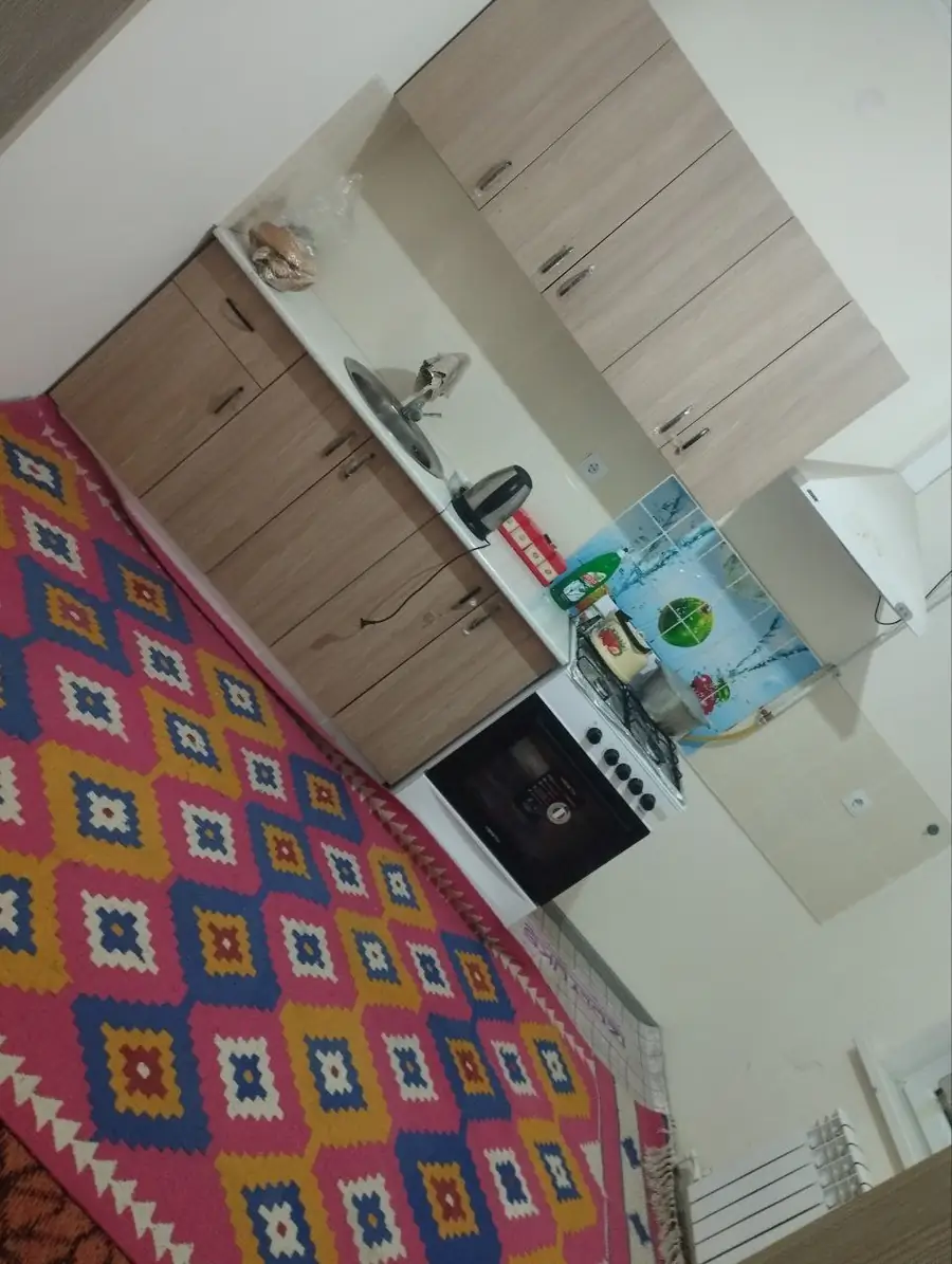 2 xonali kvartira sotiladi − 55 m²