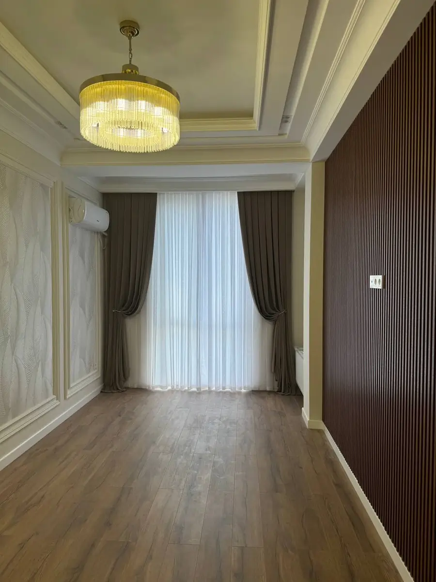 2 xonali kvartira sotiladi − 75 m²