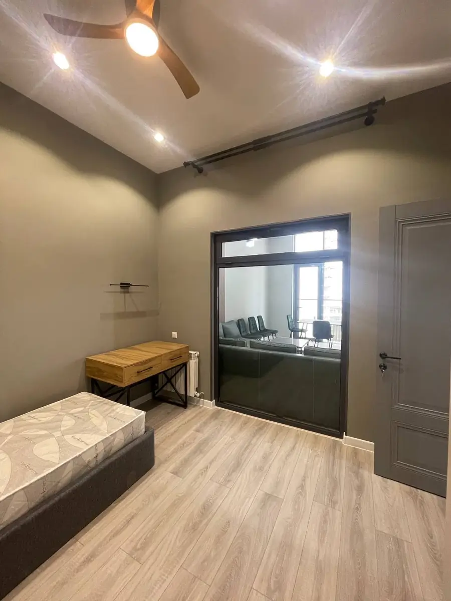 Сдается 3-комнатная квартира − 72 м²