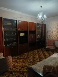 3 xonali kvartira sotiladi − 62 m²