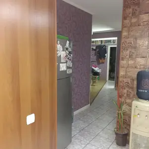 Продается 3-комнатная квартира − 80 м²