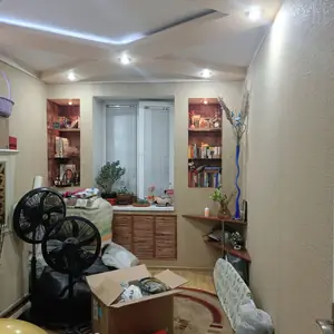 Продается 3-комнатная квартира − 80 м²