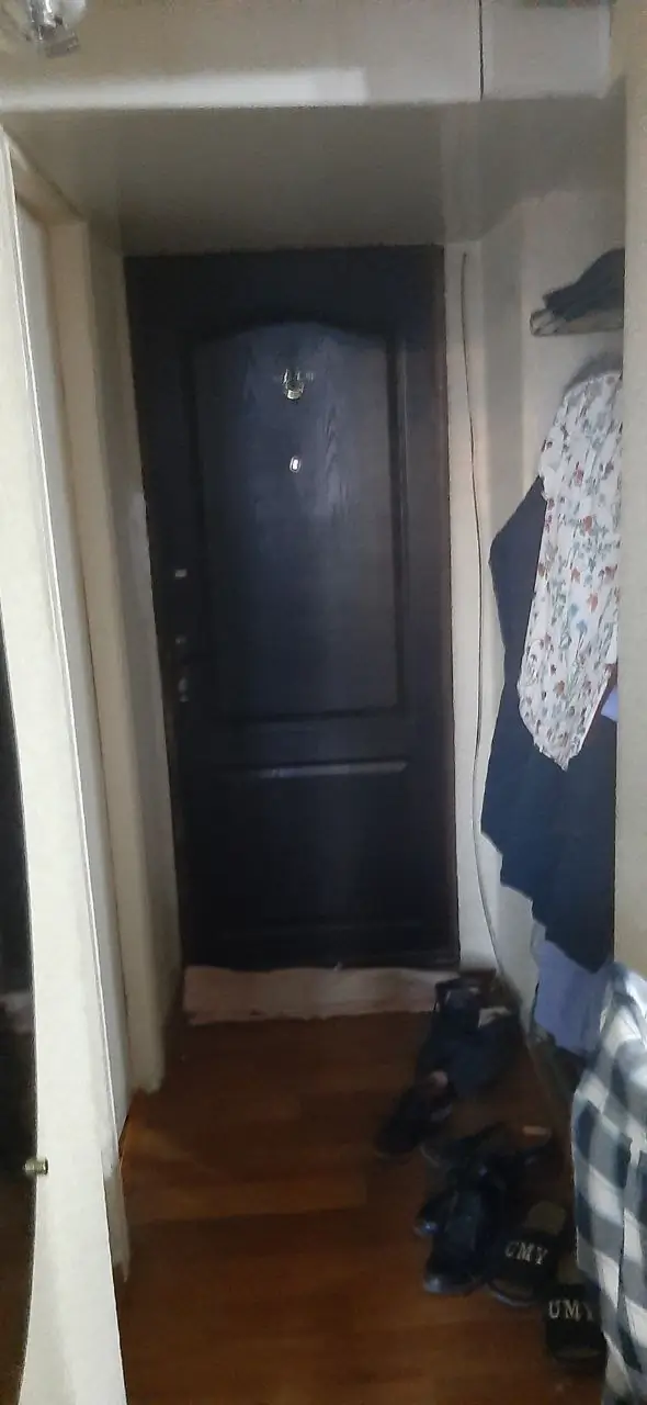 1 xonali kvartira sotiladi − 28 m²