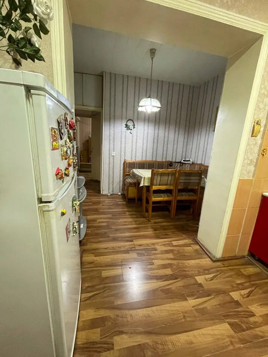 1 xonali kvartira sotiladi − 45 m²