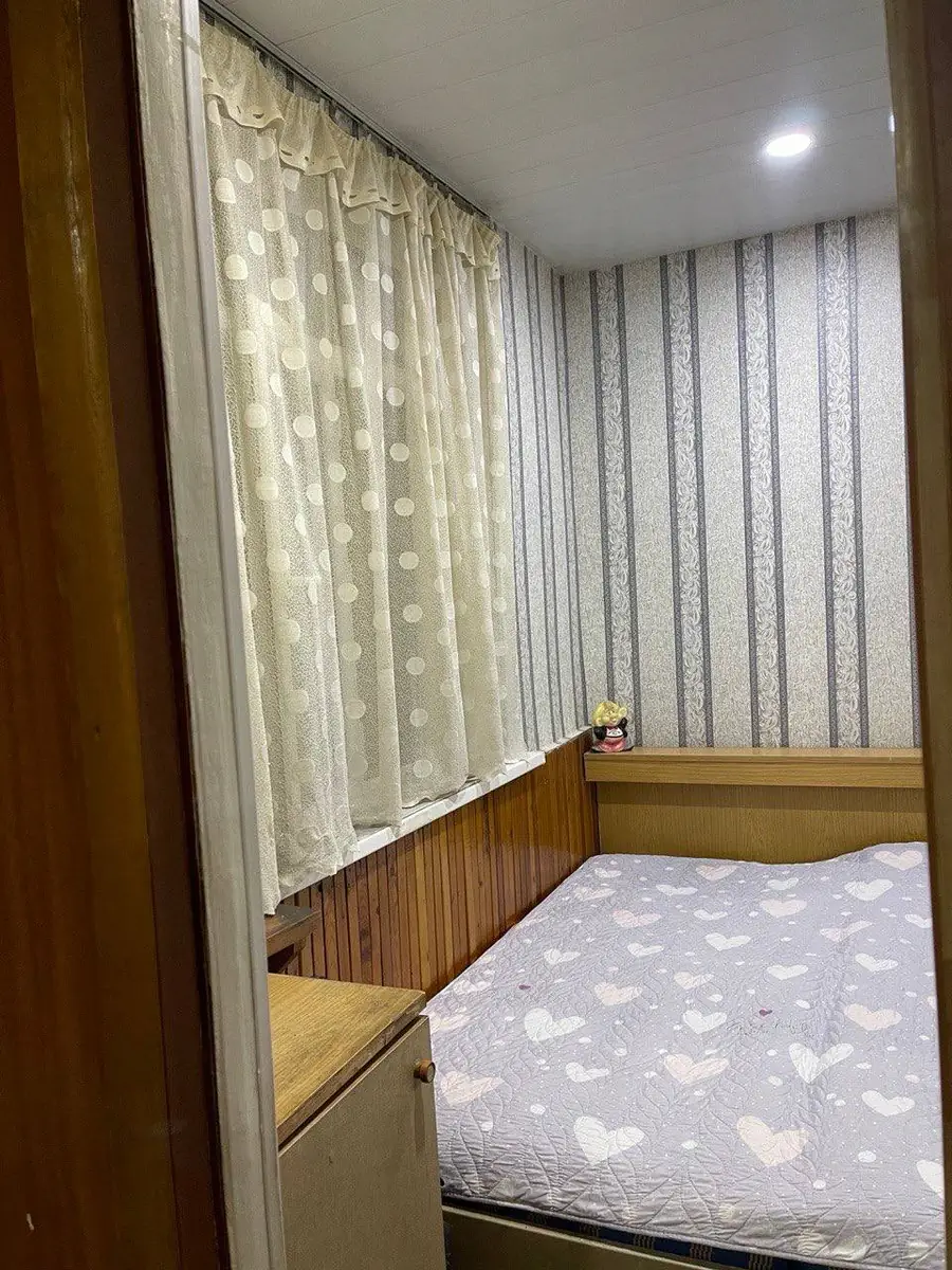 1 xonali kvartira sotiladi − 45 m²