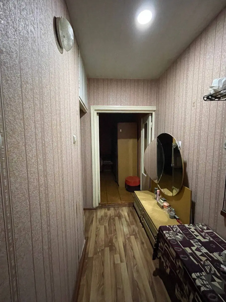 1 xonali kvartira sotiladi − 45 m²