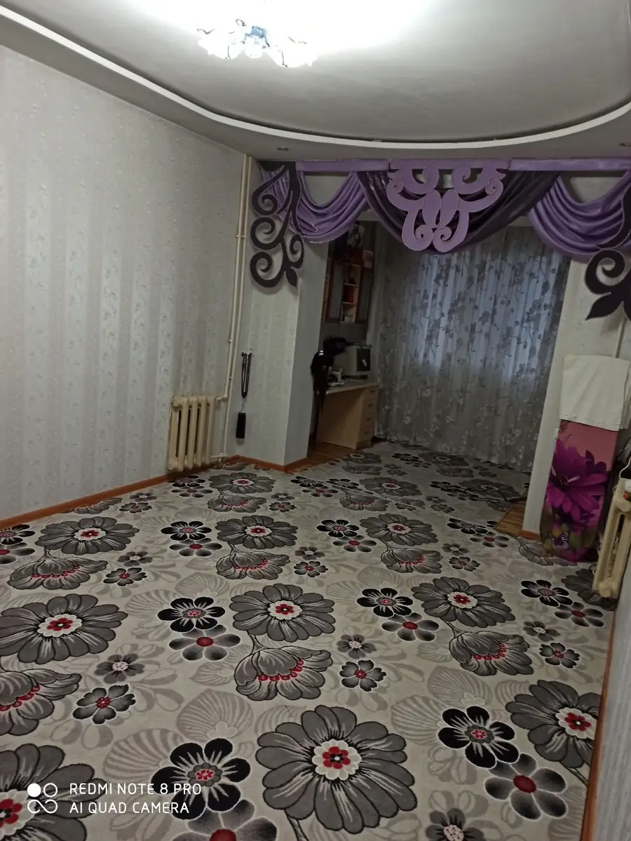 2 xonali kvartira sotiladi − 60 m²