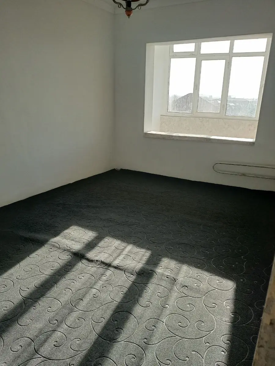 2 xonali kvartira sotiladi − 56.4 m²