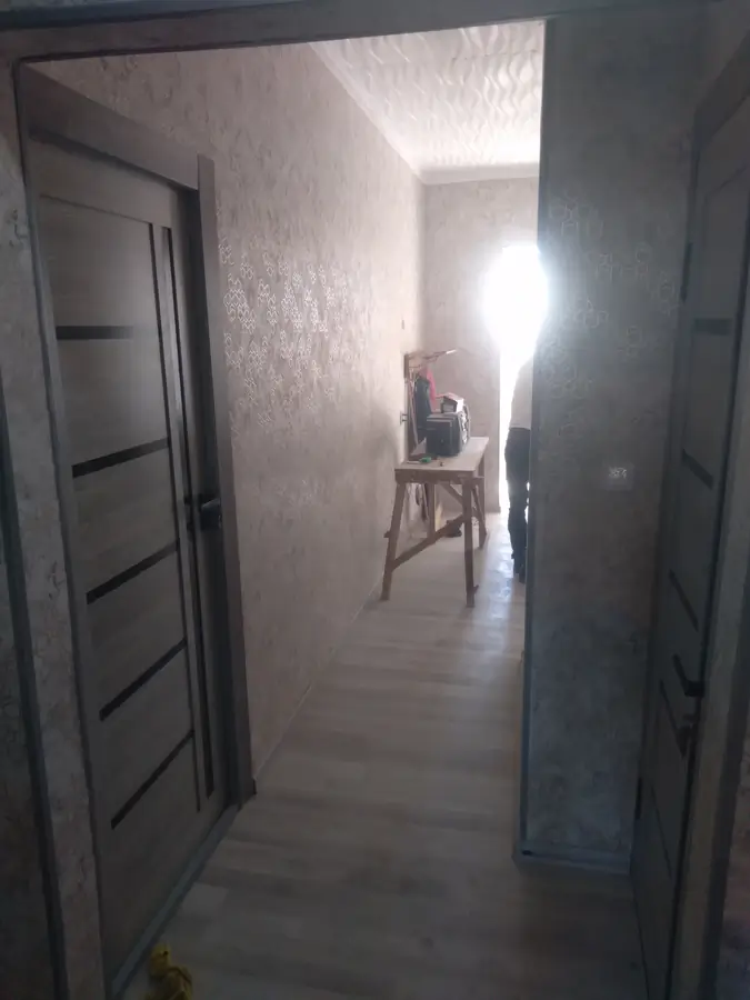 2 xonali kvartira sotiladi − 56.4 m²