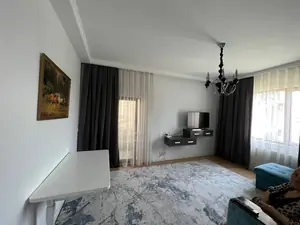 Продается 2-комнатная квартира − 70 м²