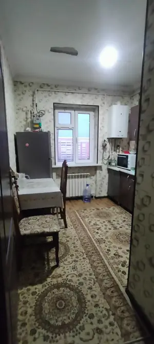 Продается 3-комнатная квартира − 75 м²