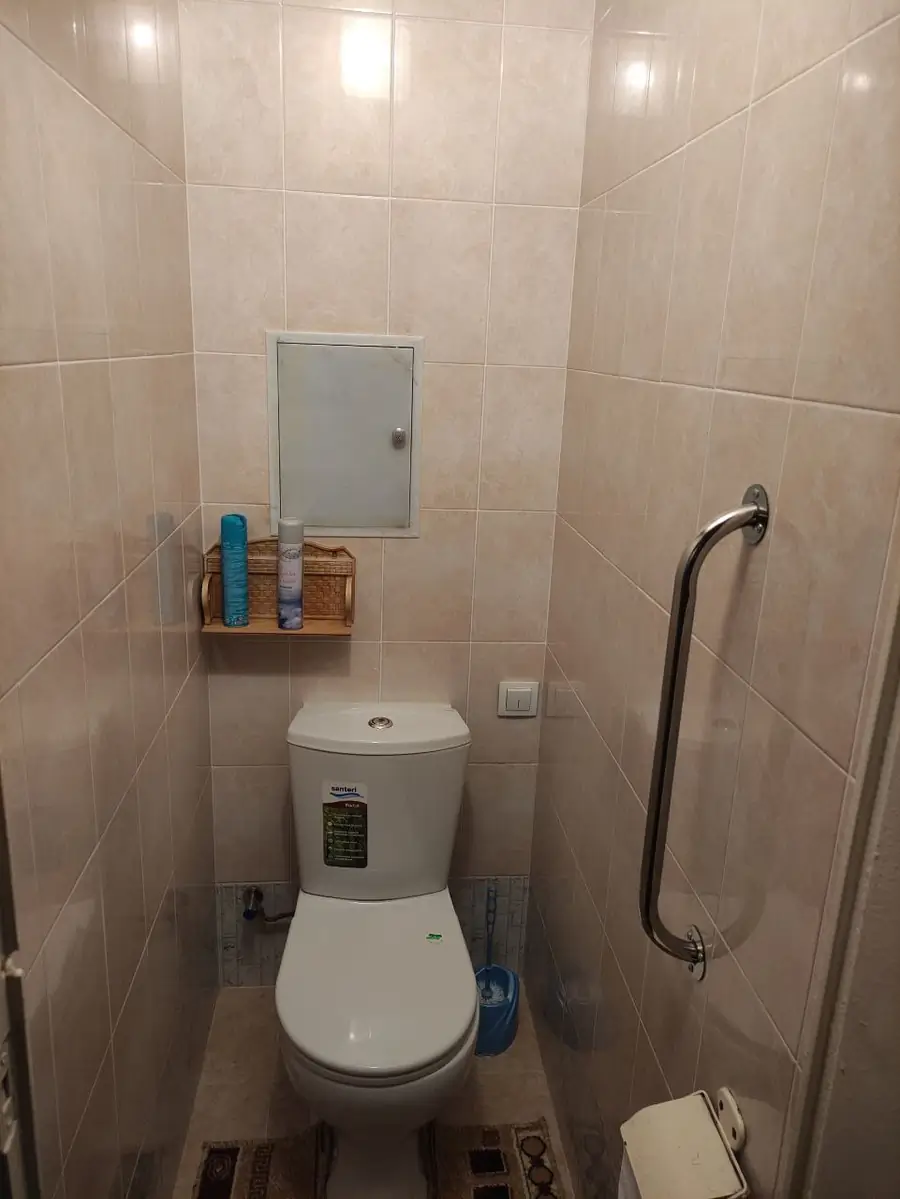 Продается 3-комнатная квартира − 75.4 м²