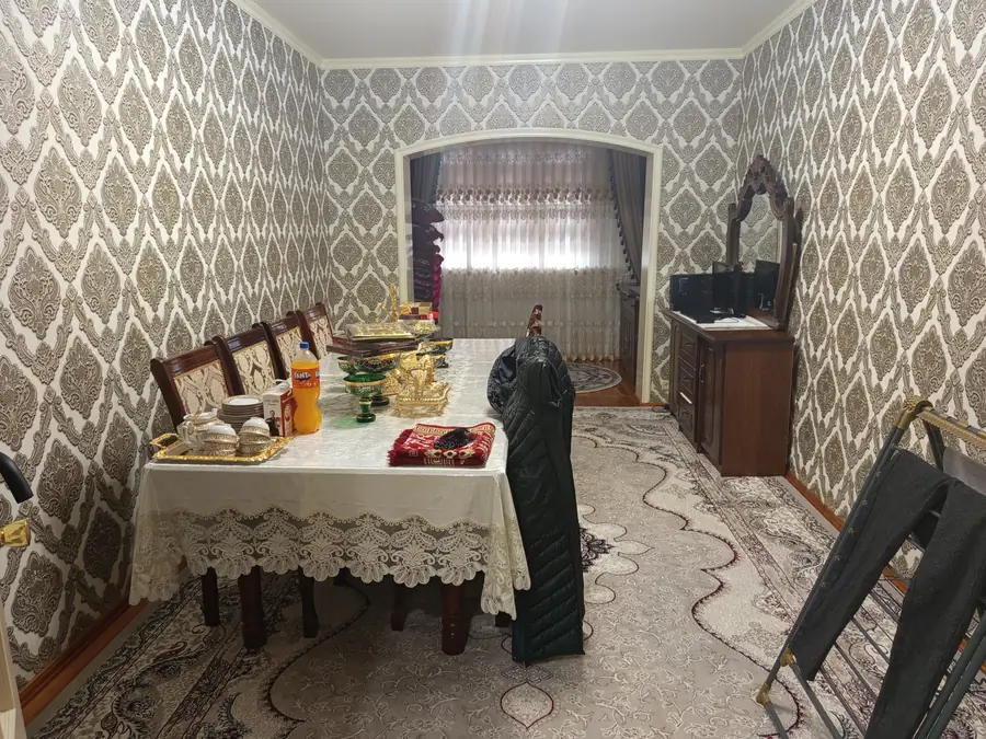 Продается 3-комнатная квартира − 78 м²