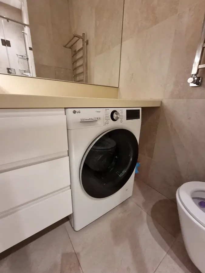 Продается 1-комнатная квартира − 33 м²