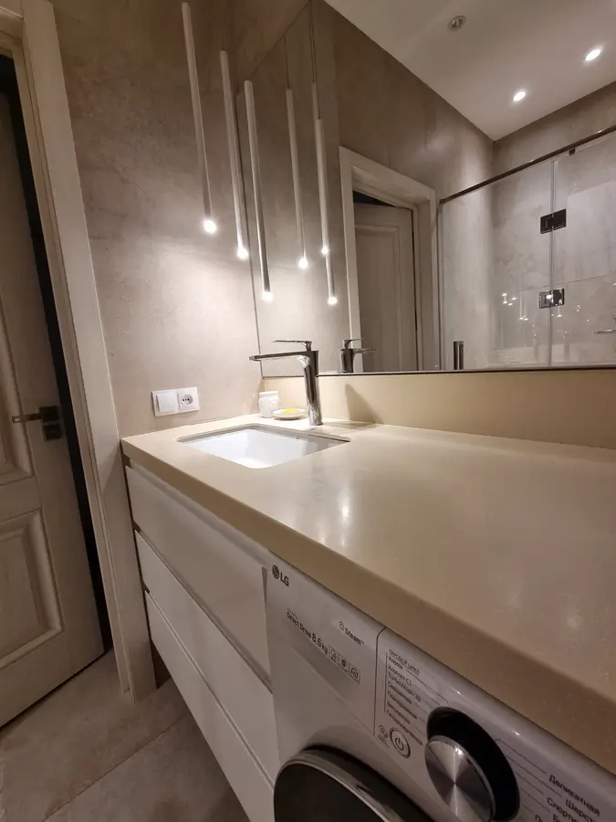 Продается 1-комнатная квартира − 33 м²