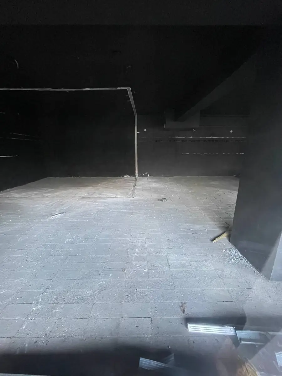 Savdo-sotiq maydoni − 131 m², 0/9 qavat