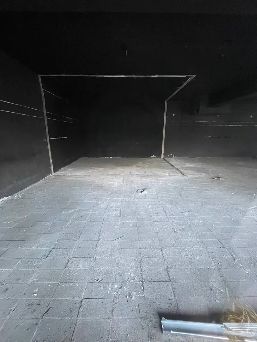 Savdo-sotiq maydoni − 131 m², 0/9 qavat