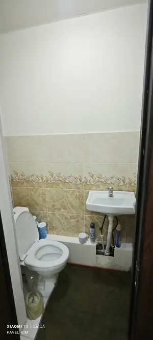 Продается 4-комнатная квартира − 105 м²