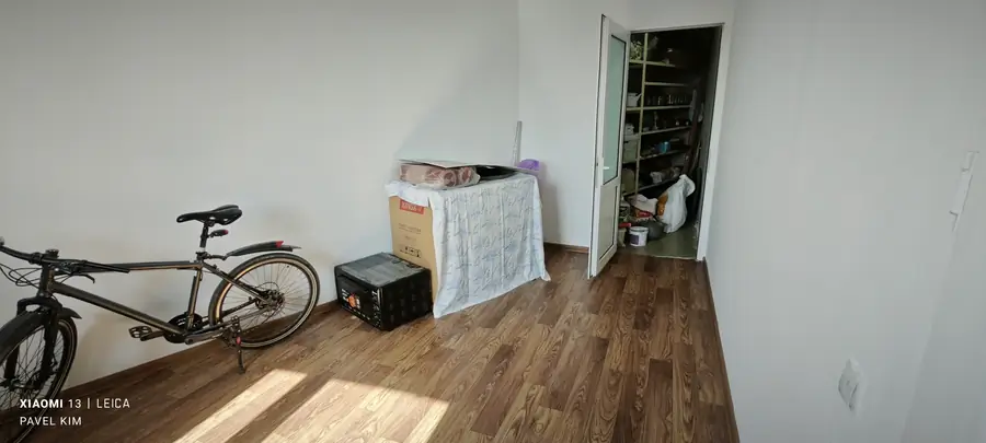 Продается 4-комнатная квартира − 105 м²