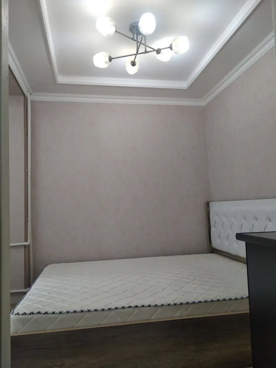 3 xonali kvartira sotiladi − 96 m²