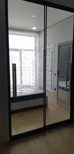 Продается 3-комнатная квартира − 56 м²