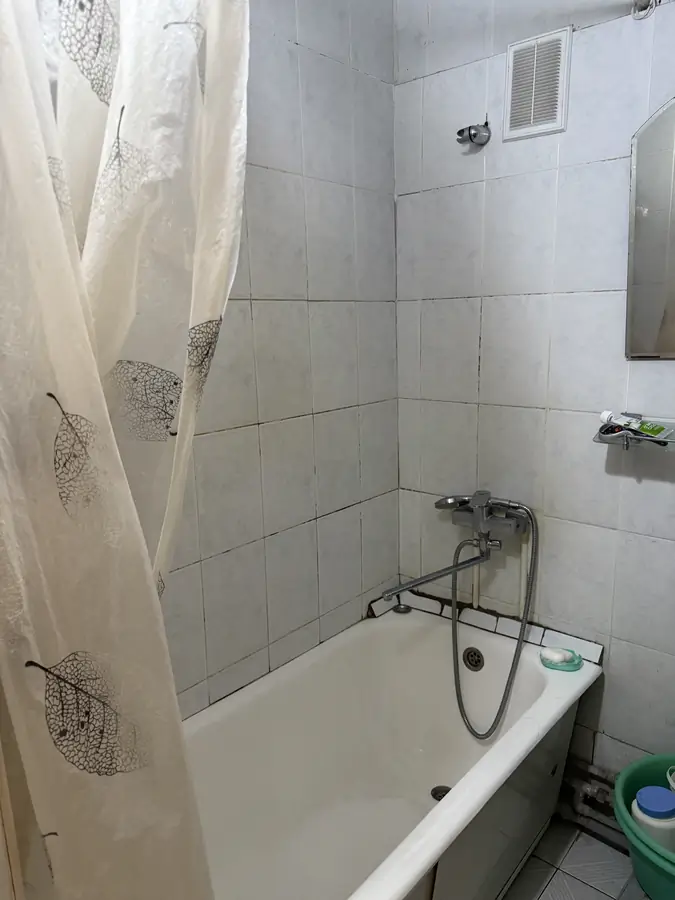 Продается 3-комнатная квартира − 67 м²