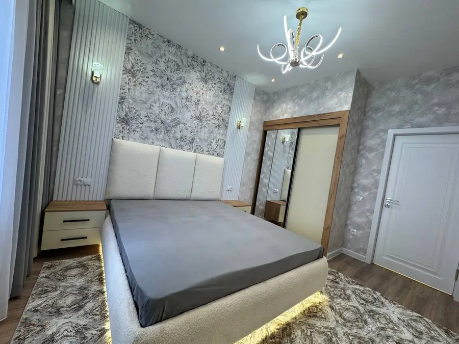 Продается 3-комнатная квартира − 78 м²