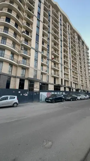Savdo-sotiq maydoni − 108 m², 1/11 qavat