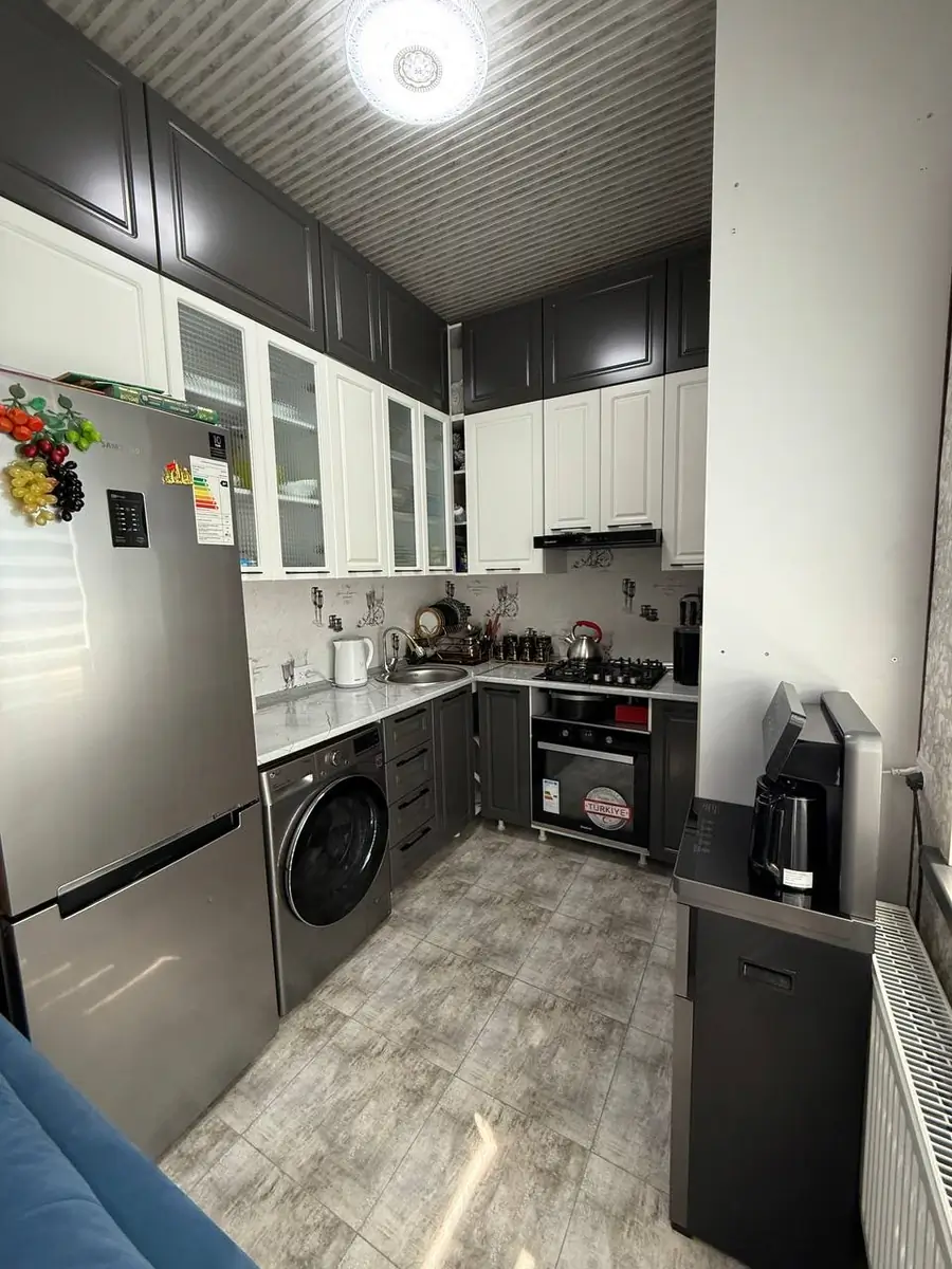 Продается 2-комнатная квартира − 38.8 м²