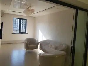 Продается 2-комнатная квартира − 60 м²