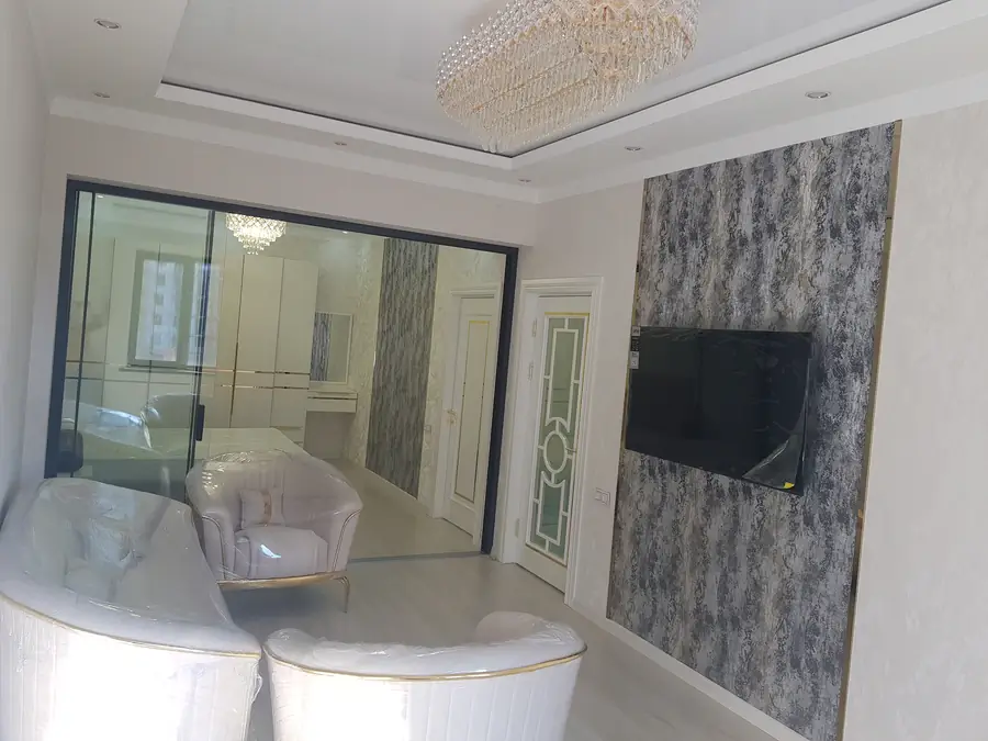 Продается 2-комнатная квартира − 60 м²