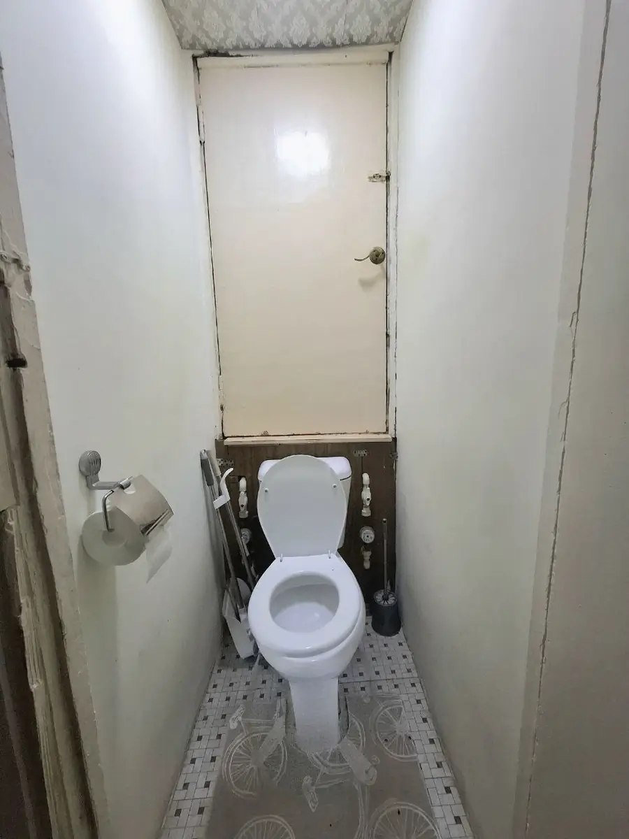 Продается 2-комнатная квартира − 61 м²