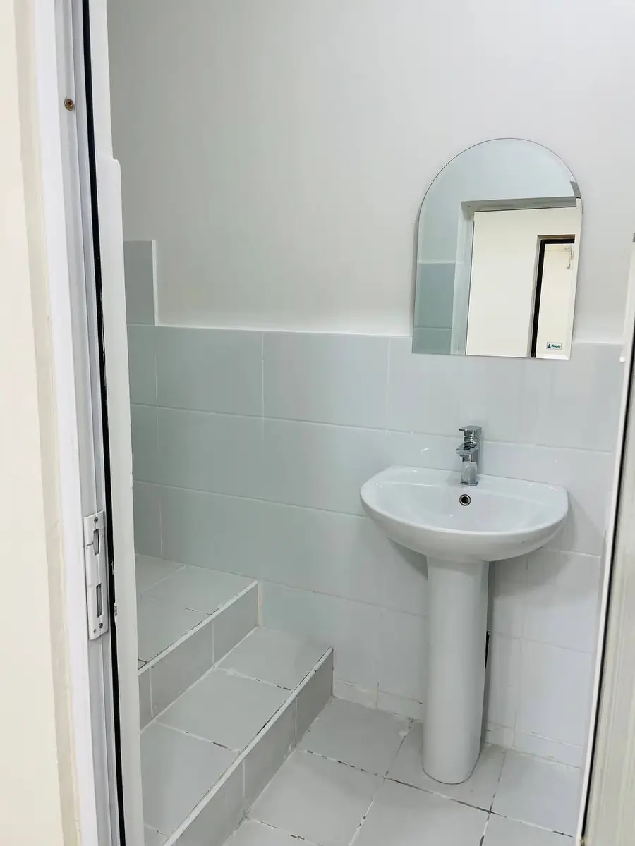 Ijaraga ofis − 91 m²