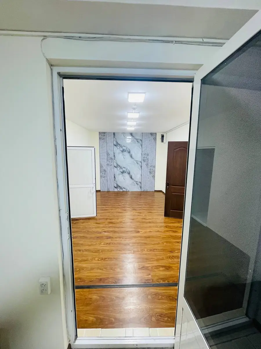 Ijaraga ofis − 91 m²
